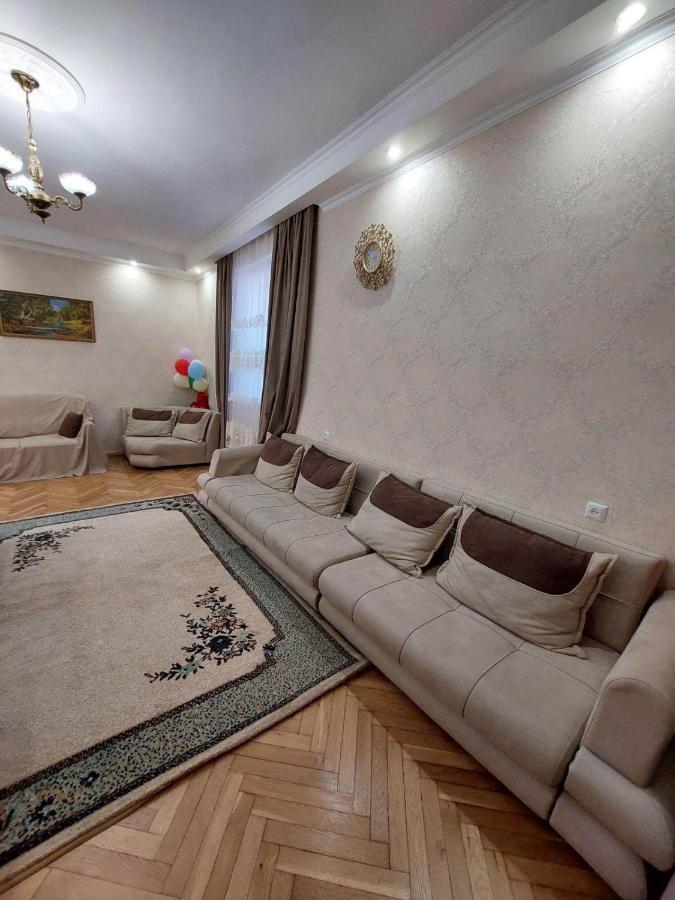 Hotel Mari Тбилиси Екстериор снимка